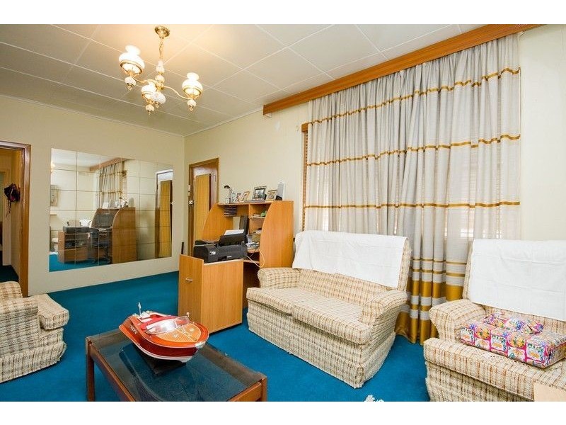 32 Pemberton Street, Oaklands Park SA 5046