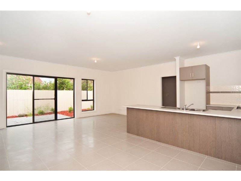 4/82A Wilpena Terrace, Kilkenny SA 5009