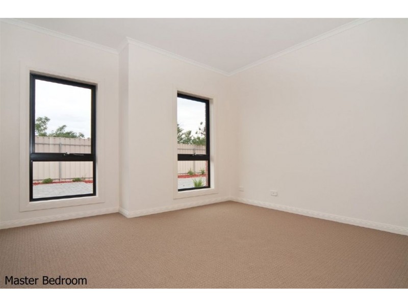 4/82A Wilpena Terrace, Kilkenny SA 5009