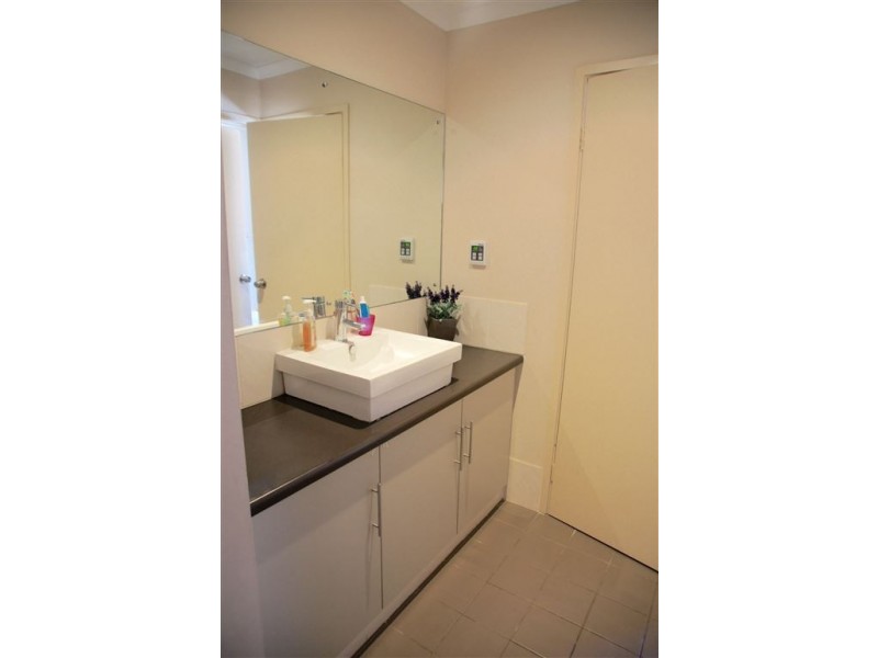 11 Rotorua Avenue, Park Holme SA 5043