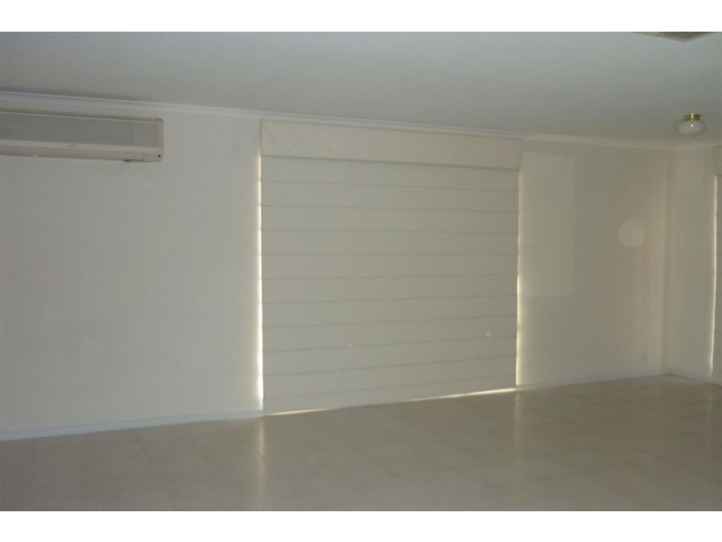 2 Kensington Street, Clovelly Park SA 5042