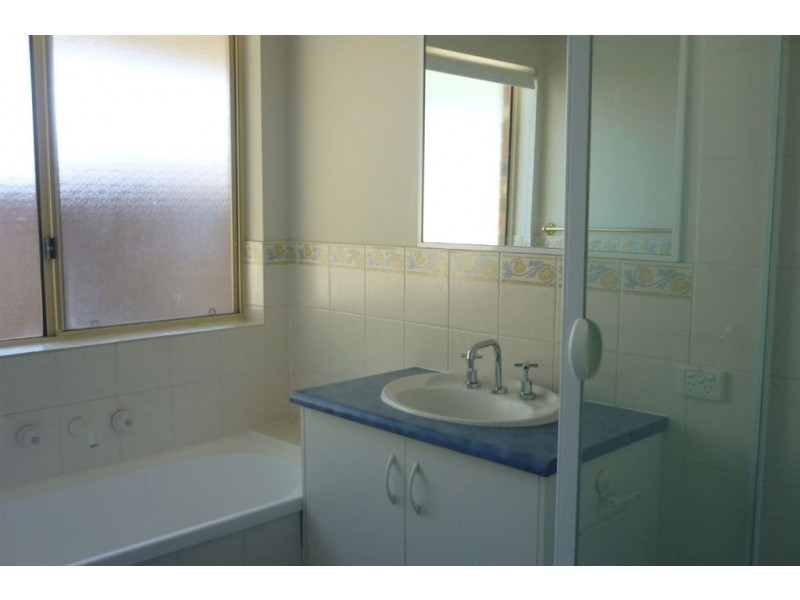 2 Kensington Street, Clovelly Park SA 5042