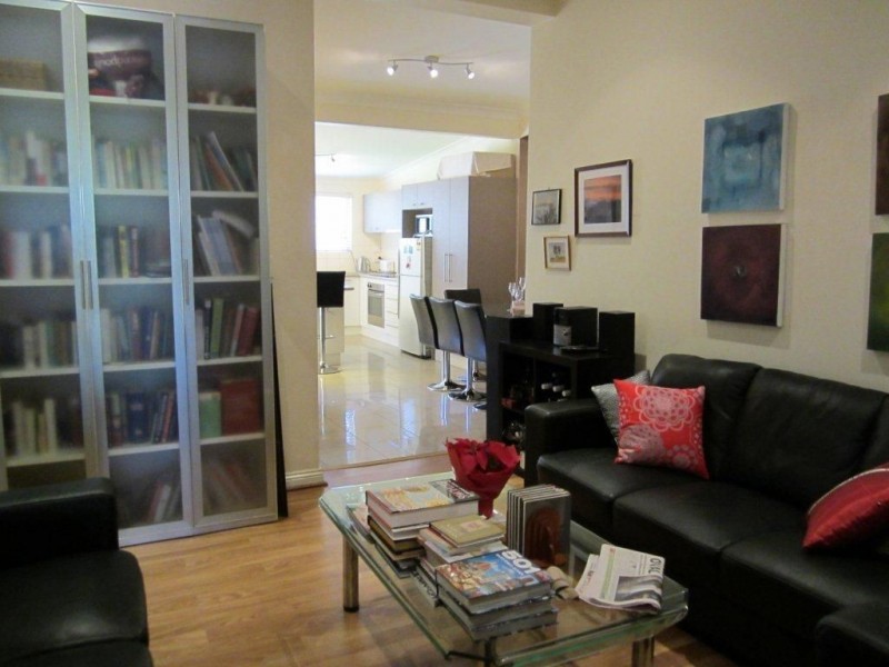 3 Price Avenue, Lower Mitcham SA 5062