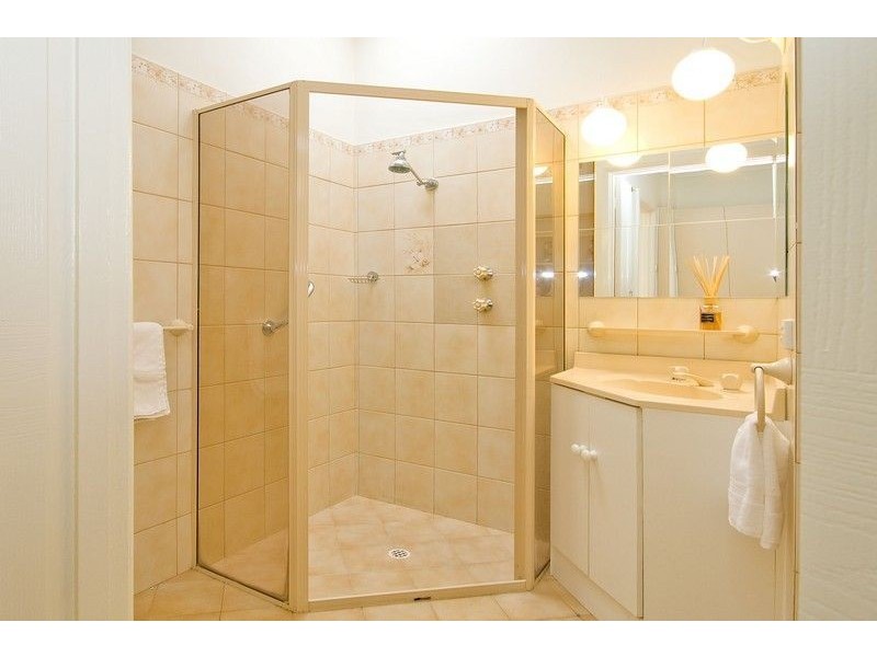18 Almond Grove, Glandore SA 5037