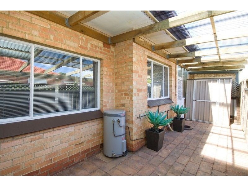 18 Almond Grove, Glandore SA 5037