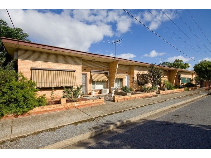 18 Almond Grove, Glandore SA 5037