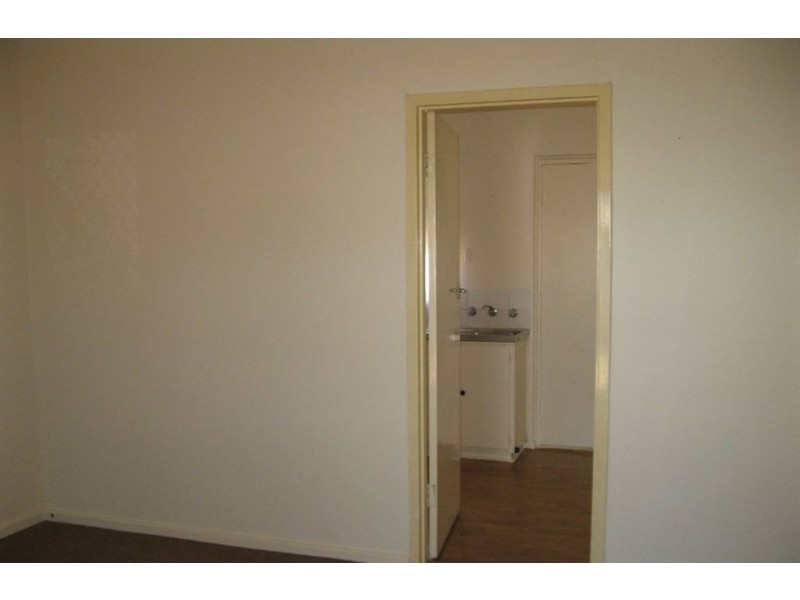 2/1 Newton Ave, Clovelly Park SA 5042