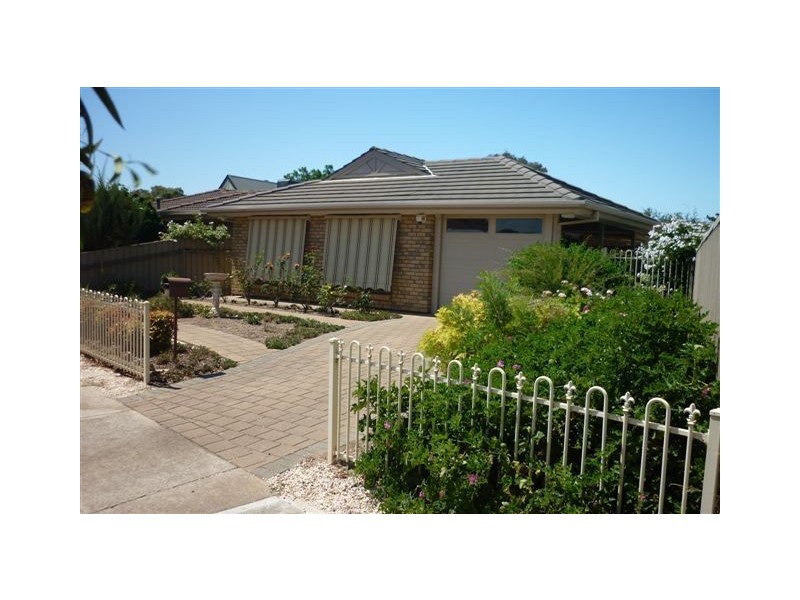 10 Sandison Ave, Park Holme SA 5043