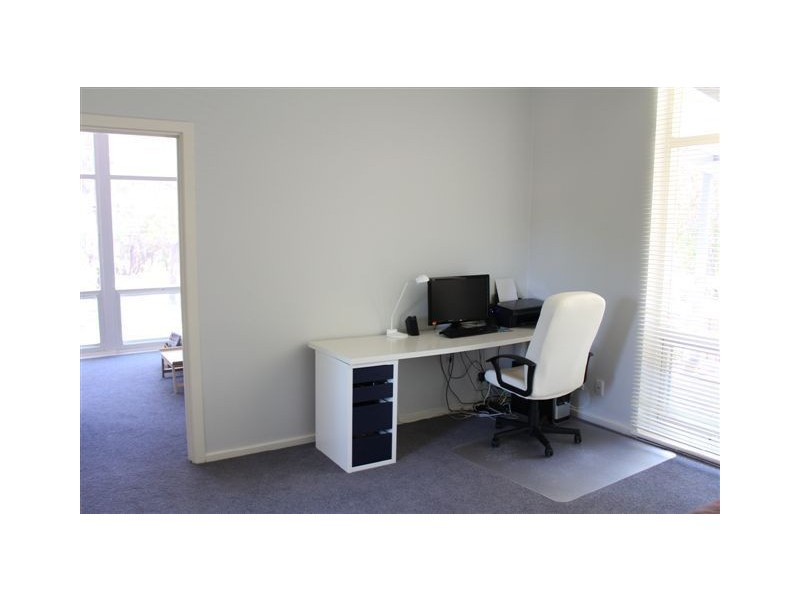 58 Down Drive, Valley View SA 5093