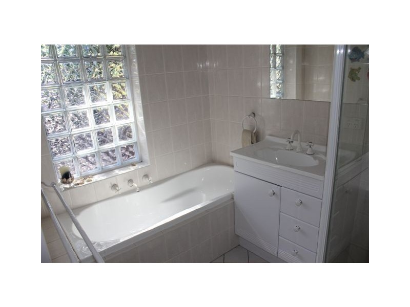 58 Down Drive, Valley View SA 5093