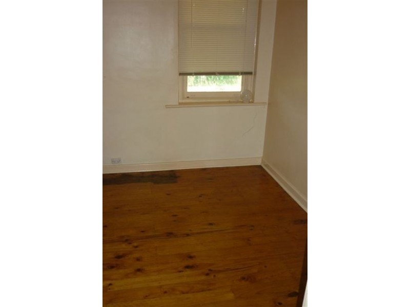 3 Crozier Ave, Oaklands Park SA 5046