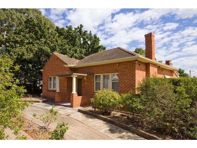 5 North Parade, Kingswood SA 5062