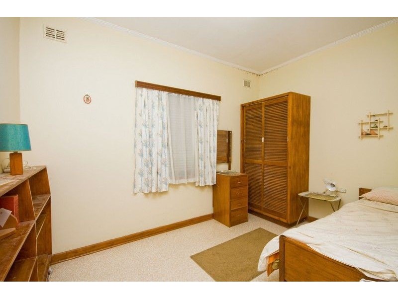 5 North Parade, Kingswood SA 5062