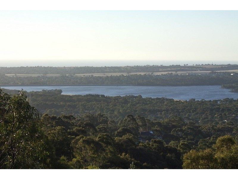 8 Kevin Court, Happy Valley SA 5159