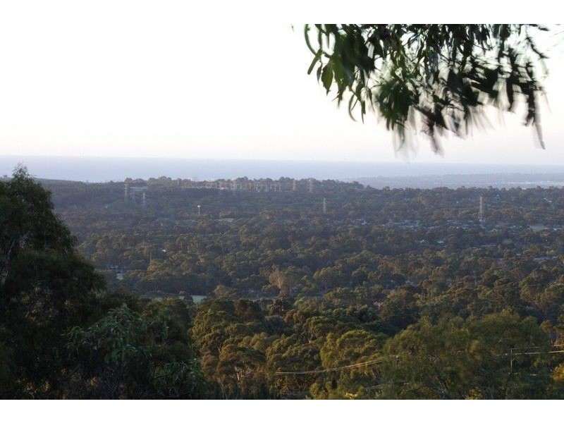 8 Kevin Court, Happy Valley SA 5159