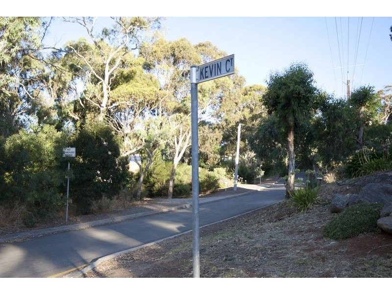 8 Kevin Court, Happy Valley SA 5159