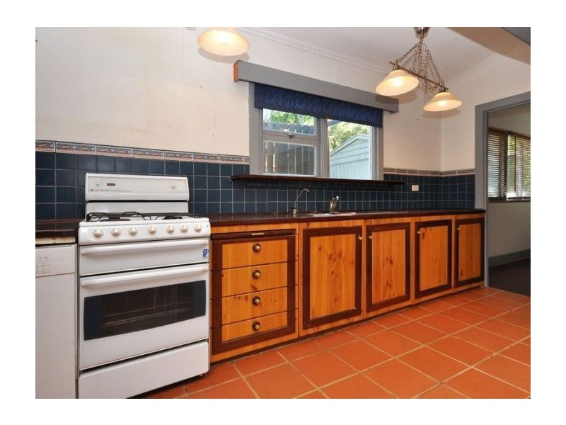 28 Myrtle Road, Hawthorndene SA 5051