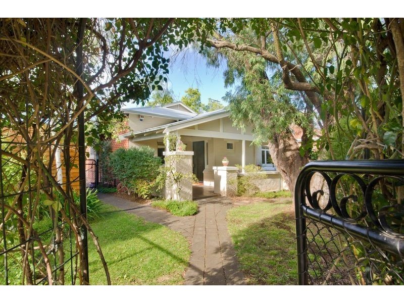 59 Avenue Road, Cumberland Park SA 5041