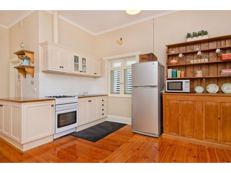 59 Avenue Road, Cumberland Park SA 5041