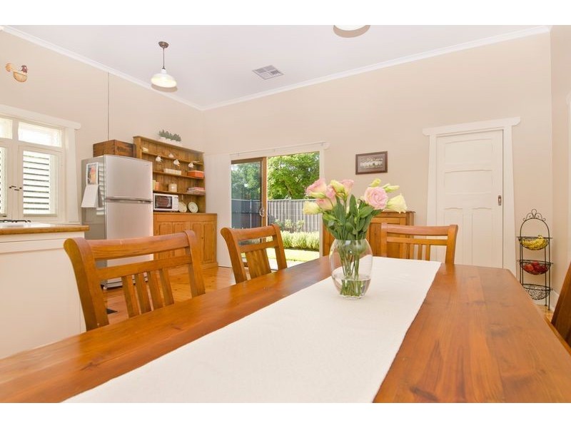 59 Avenue Road, Cumberland Park SA 5041