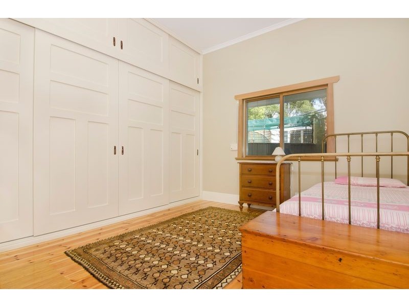 59 Avenue Road, Cumberland Park SA 5041