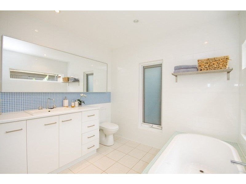 5 Price Avenue, Lower Mitcham SA 5062