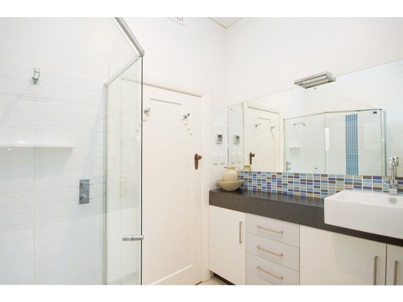 5 Price Avenue, Lower Mitcham SA 5062
