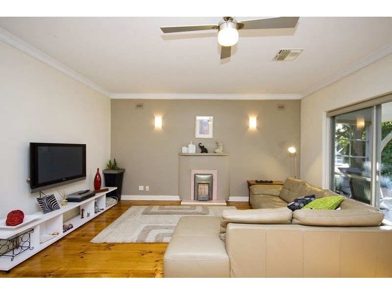 12 Neville Avenue, Clarence Gardens SA 5039