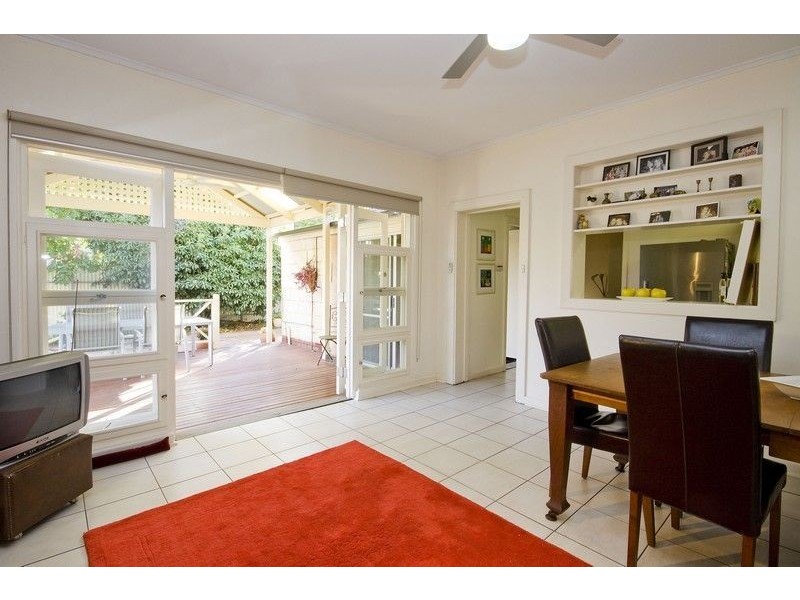 12 Neville Avenue, Clarence Gardens SA 5039