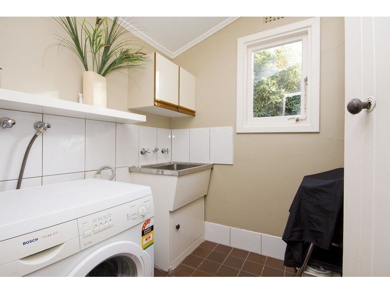 12 Neville Avenue, Clarence Gardens SA 5039