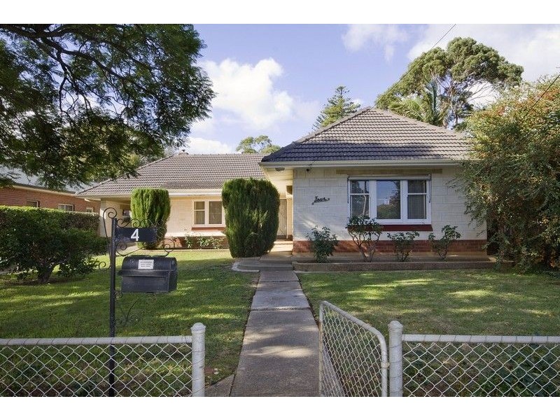 4 Laurence Street, Lower Mitcham SA 5062