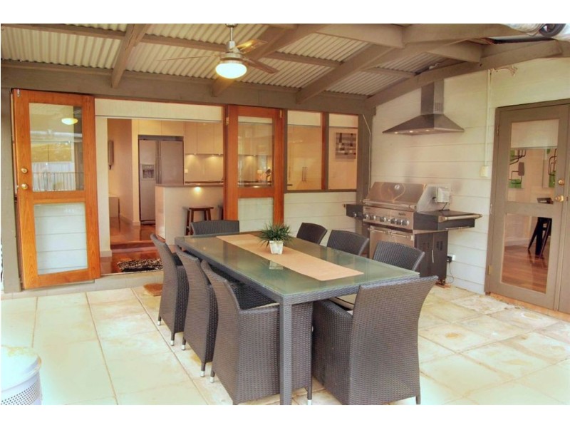 15 Mathias Avenue, Cumberland Park SA 5041