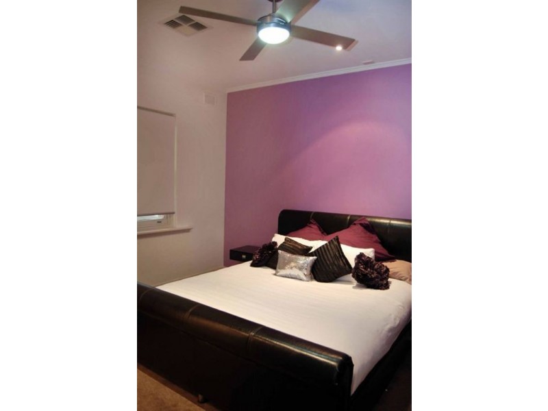 15 Mathias Avenue, Cumberland Park SA 5041