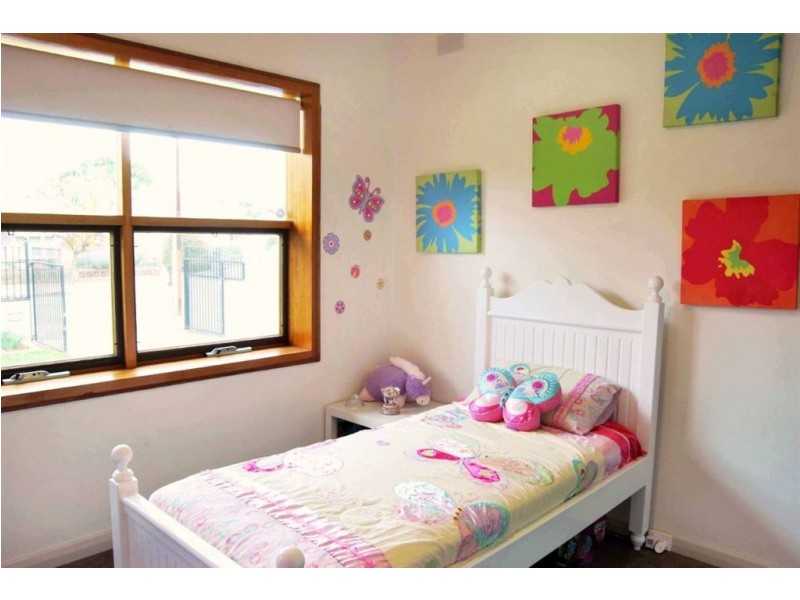 15 Mathias Avenue, Cumberland Park SA 5041