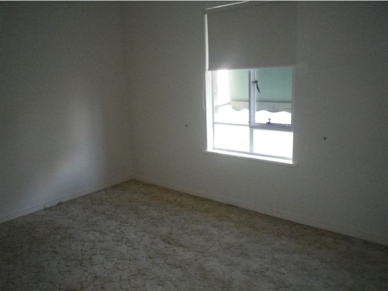 2/18 Nickels Avenue, Park Holme SA 5043