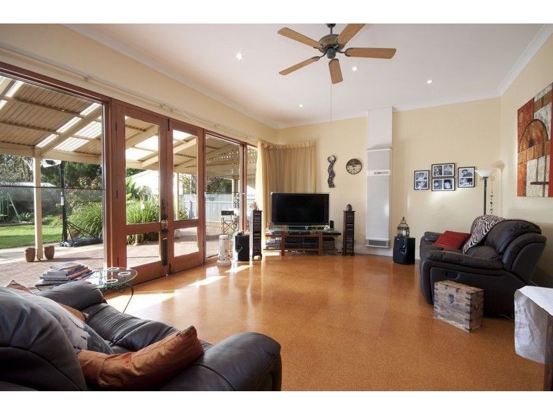 75 Somerset Ave, Cumberland Park SA 5041