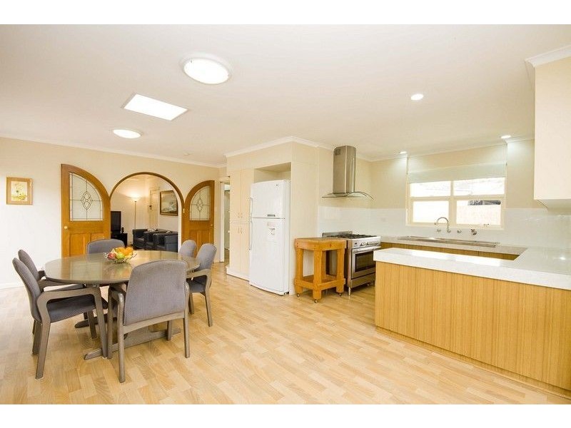 4 Clovelly Avenue, Clarence Gardens SA 5039