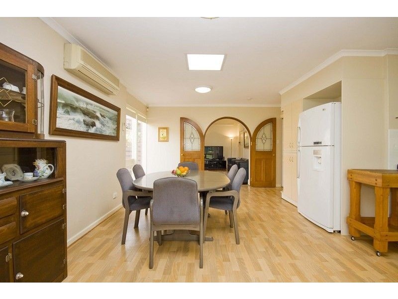 4 Clovelly Avenue, Clarence Gardens SA 5039