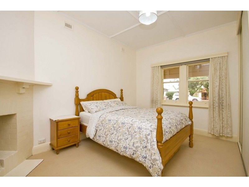 4 Clovelly Avenue, Clarence Gardens SA 5039