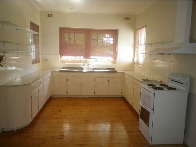 54 Edward Street, Cumberland Park SA 5041