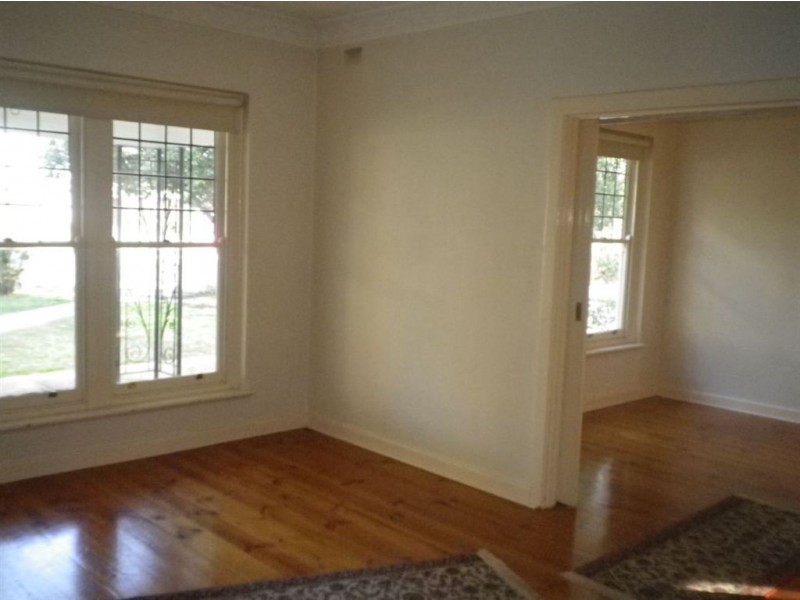 54 Edward Street, Cumberland Park SA 5041