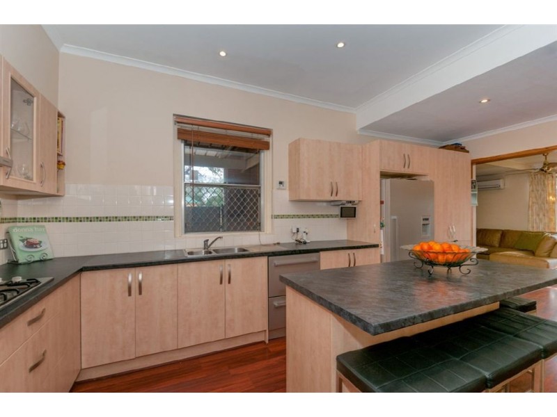 23A Naldera St, Glandore SA 5037