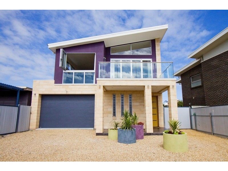 4 Gulf St, Seaford SA 5169