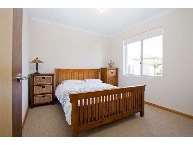 4 Gulf St, Seaford SA 5169