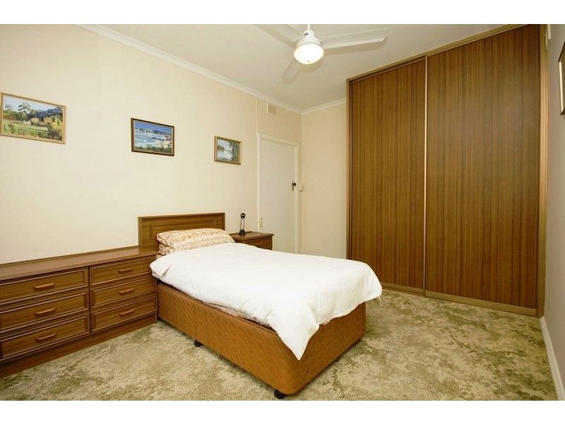 15 Gilbert Rd, Somerton Park SA 5044