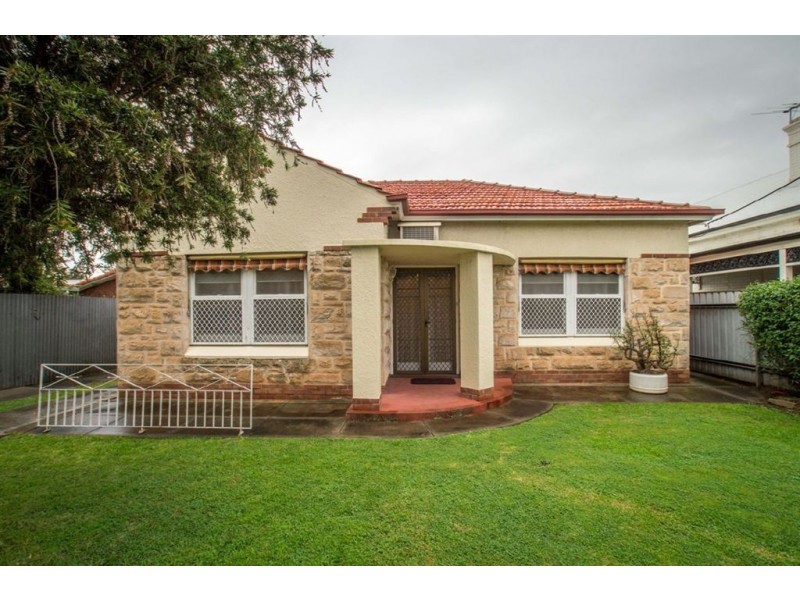 18 Eaton Street, Cumberland Park SA 5041