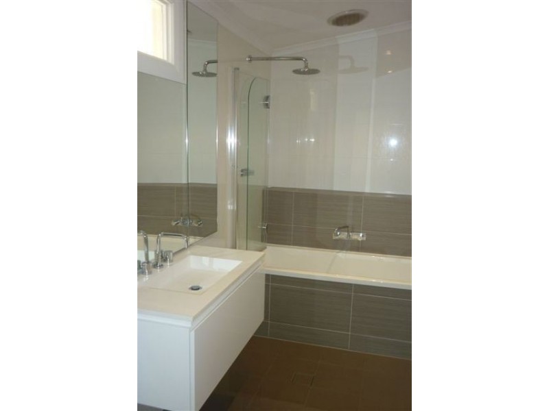 142 Avenue Road, Clarence Gardens SA 5039