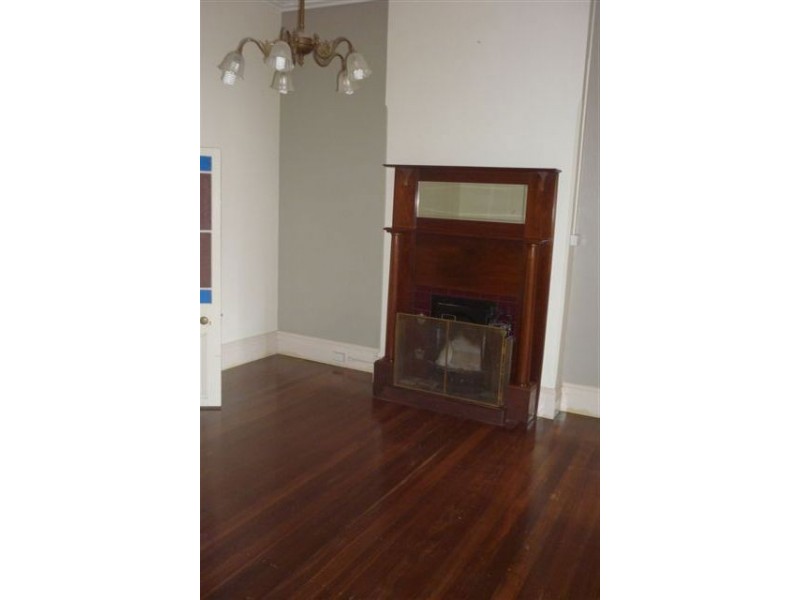 142 Avenue Road, Clarence Gardens SA 5039