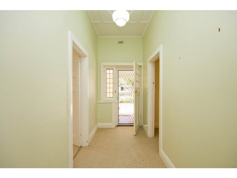 2 Avondale Street, Clarence Park SA 5034