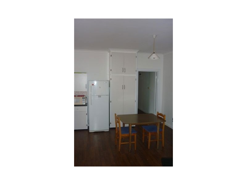 2/21 Military Road, West Beach SA 5024